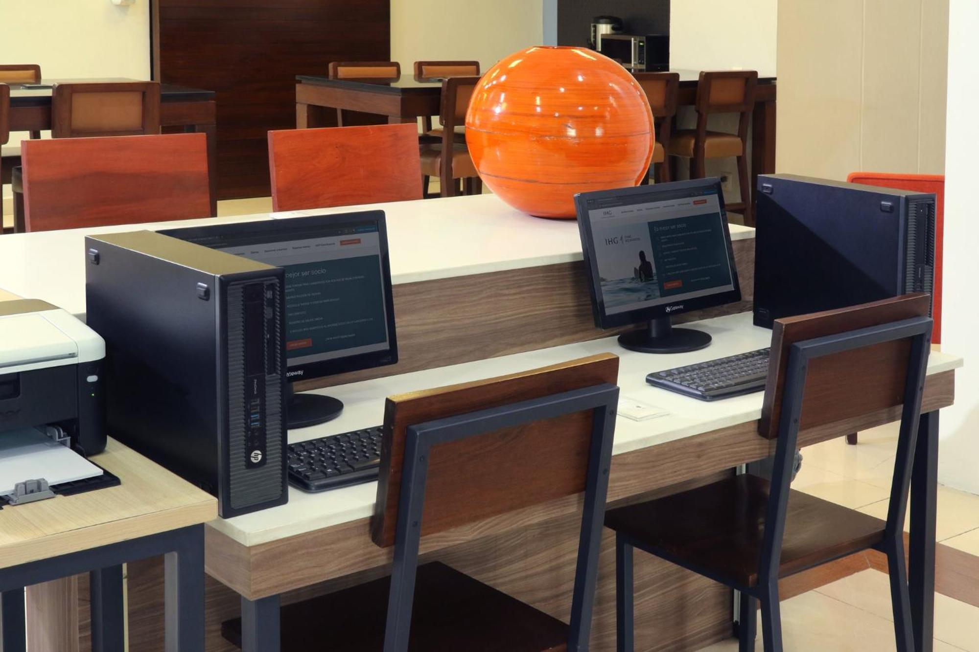Holiday Inn Express Manzanillo By Ihg מראה חיצוני תמונה