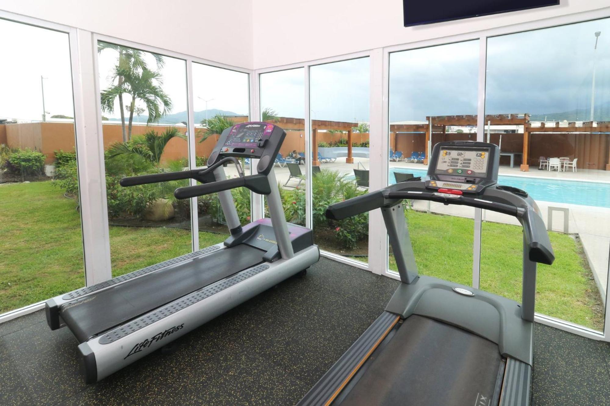 Holiday Inn Express Manzanillo By Ihg מראה חיצוני תמונה