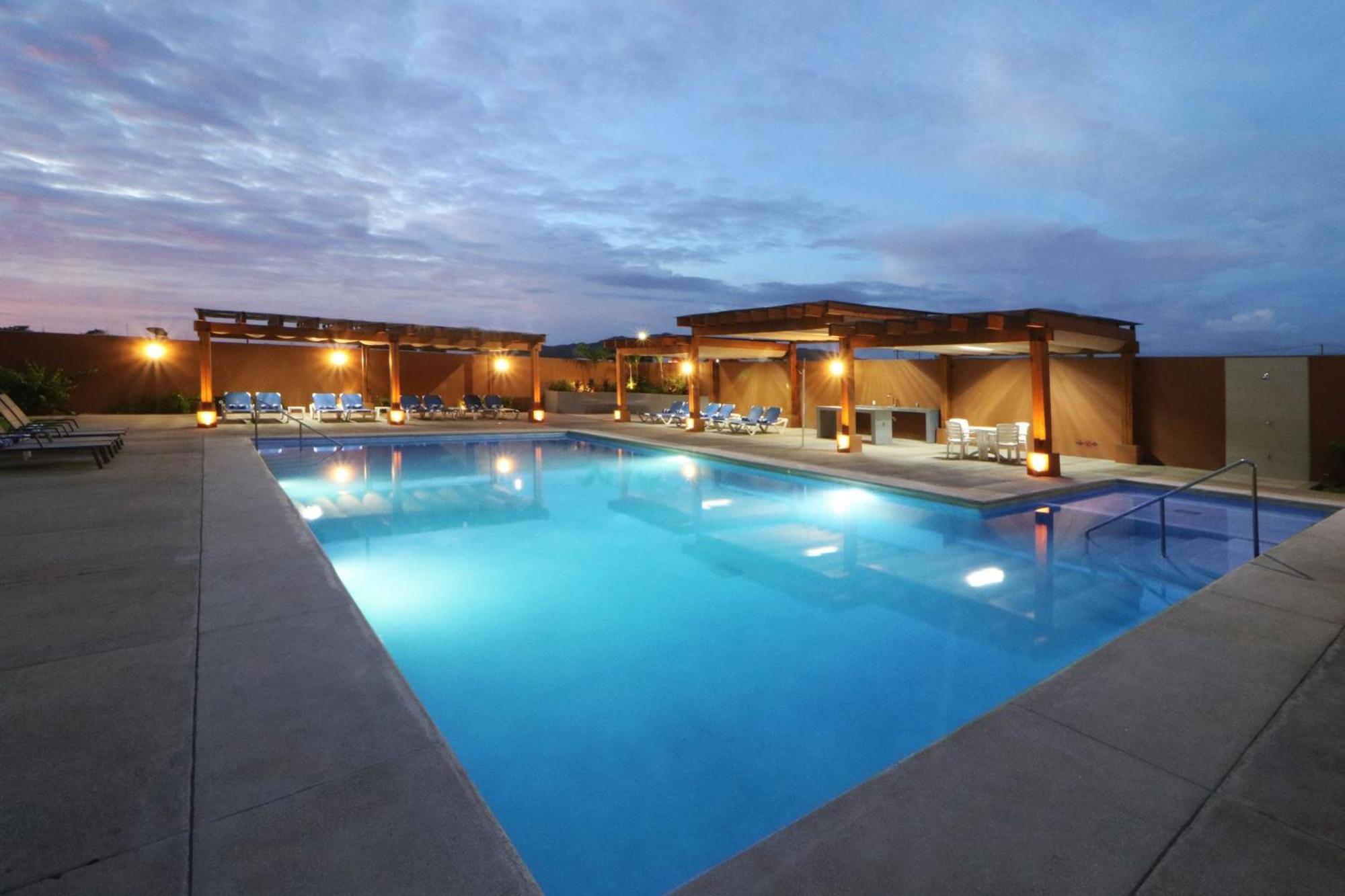 Holiday Inn Express Manzanillo By Ihg מראה חיצוני תמונה