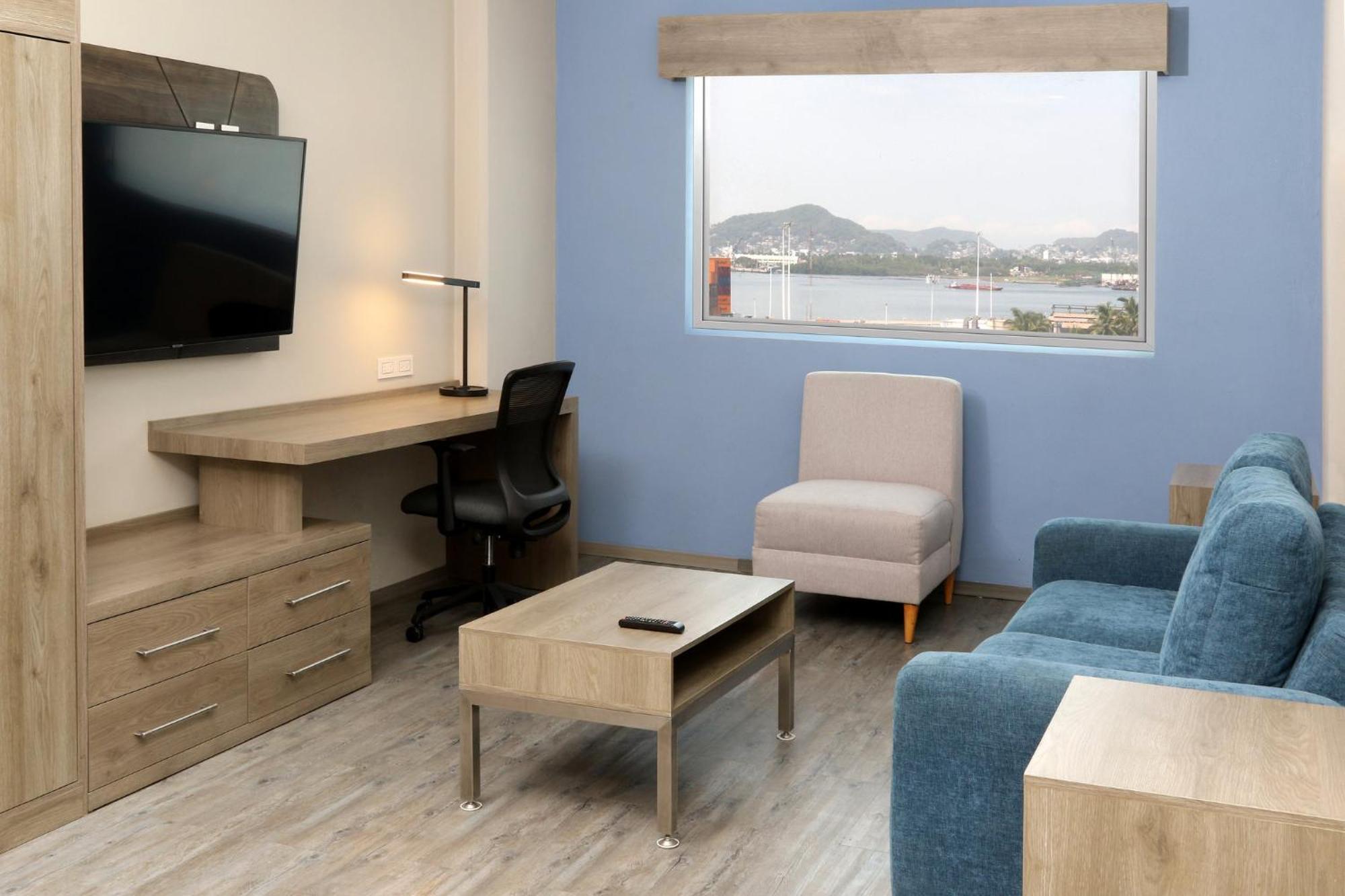 Holiday Inn Express Manzanillo By Ihg מראה חיצוני תמונה