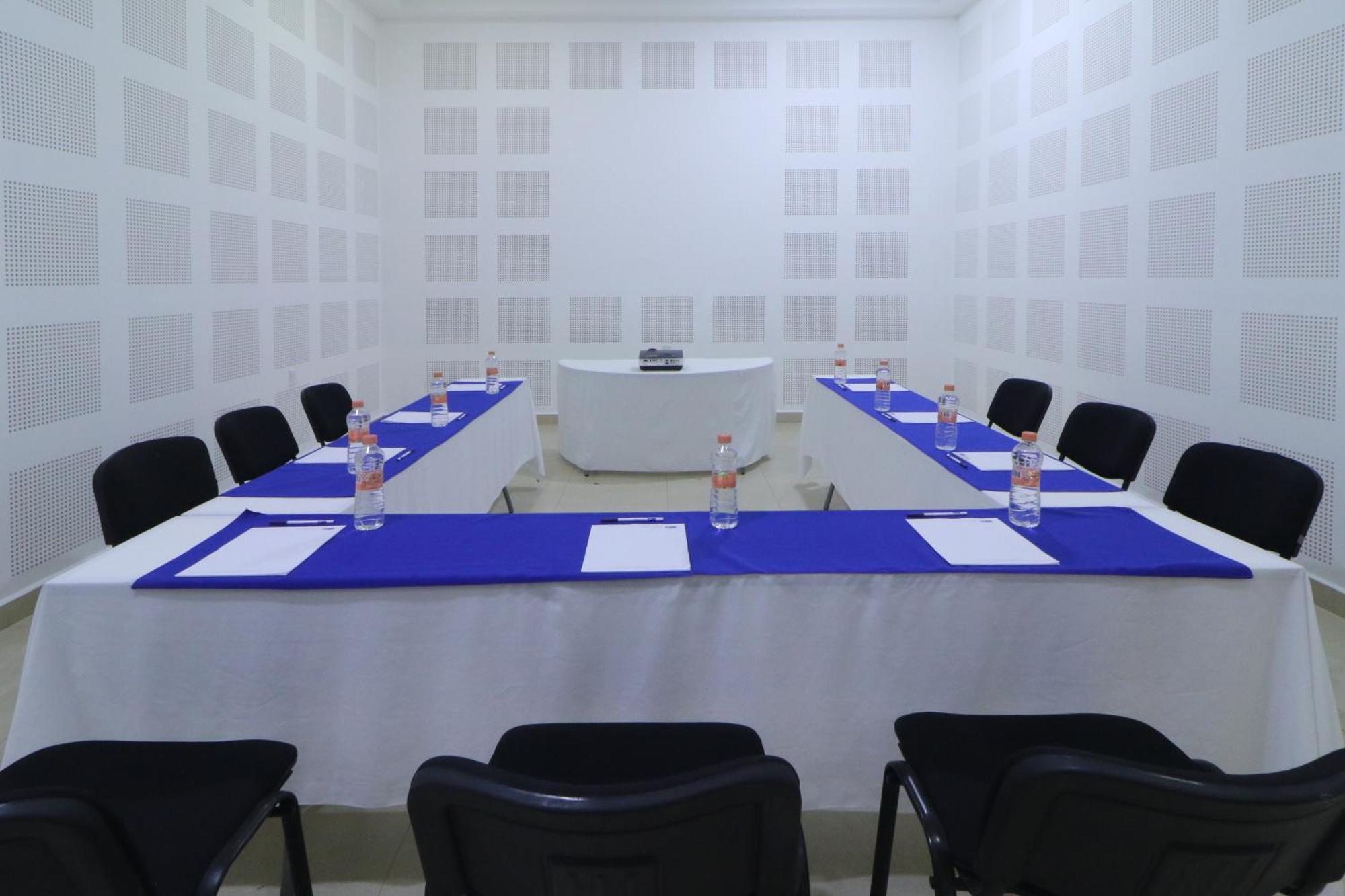 Holiday Inn Express Manzanillo By Ihg מראה חיצוני תמונה
