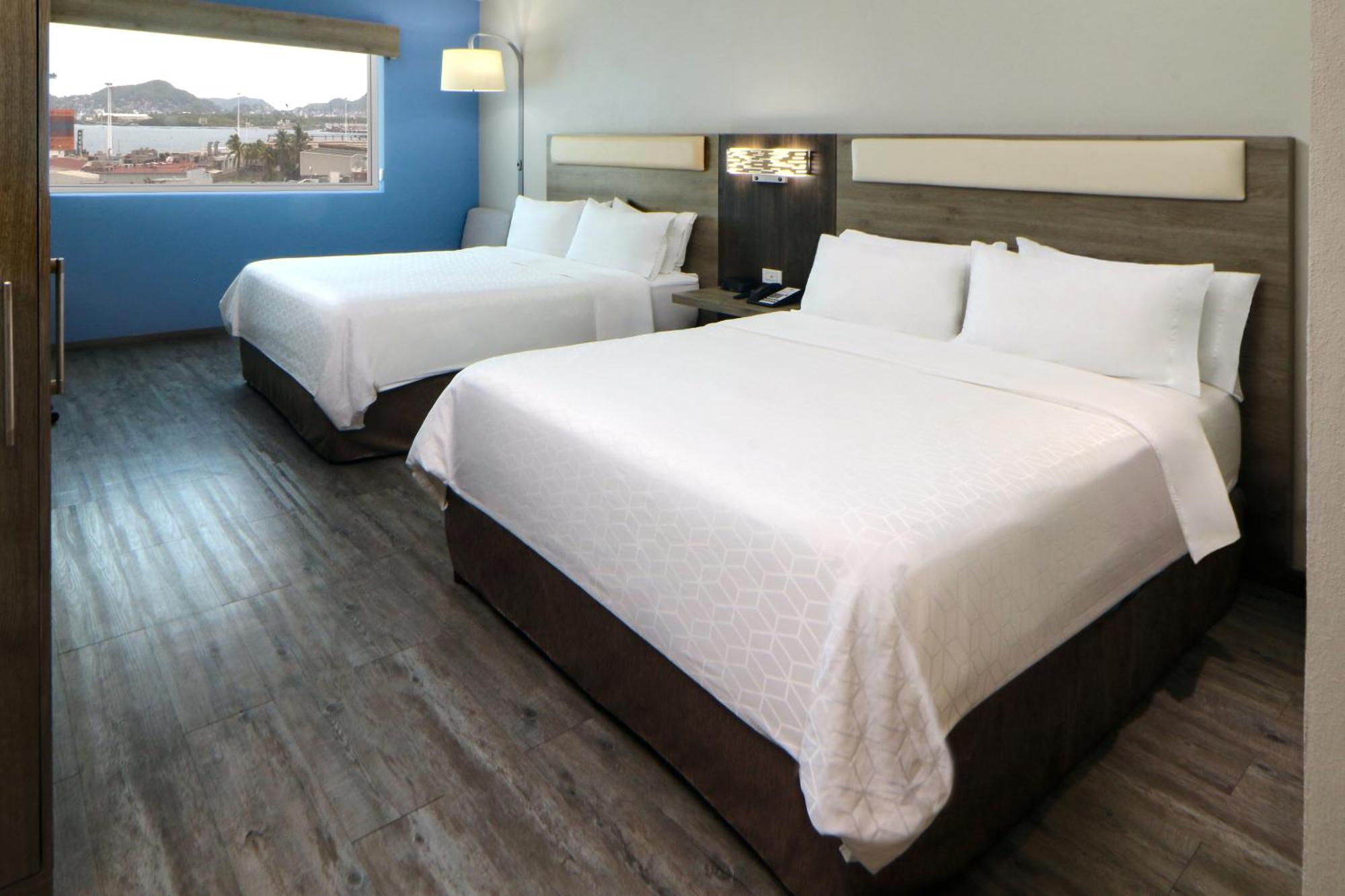 Holiday Inn Express Manzanillo By Ihg מראה חיצוני תמונה