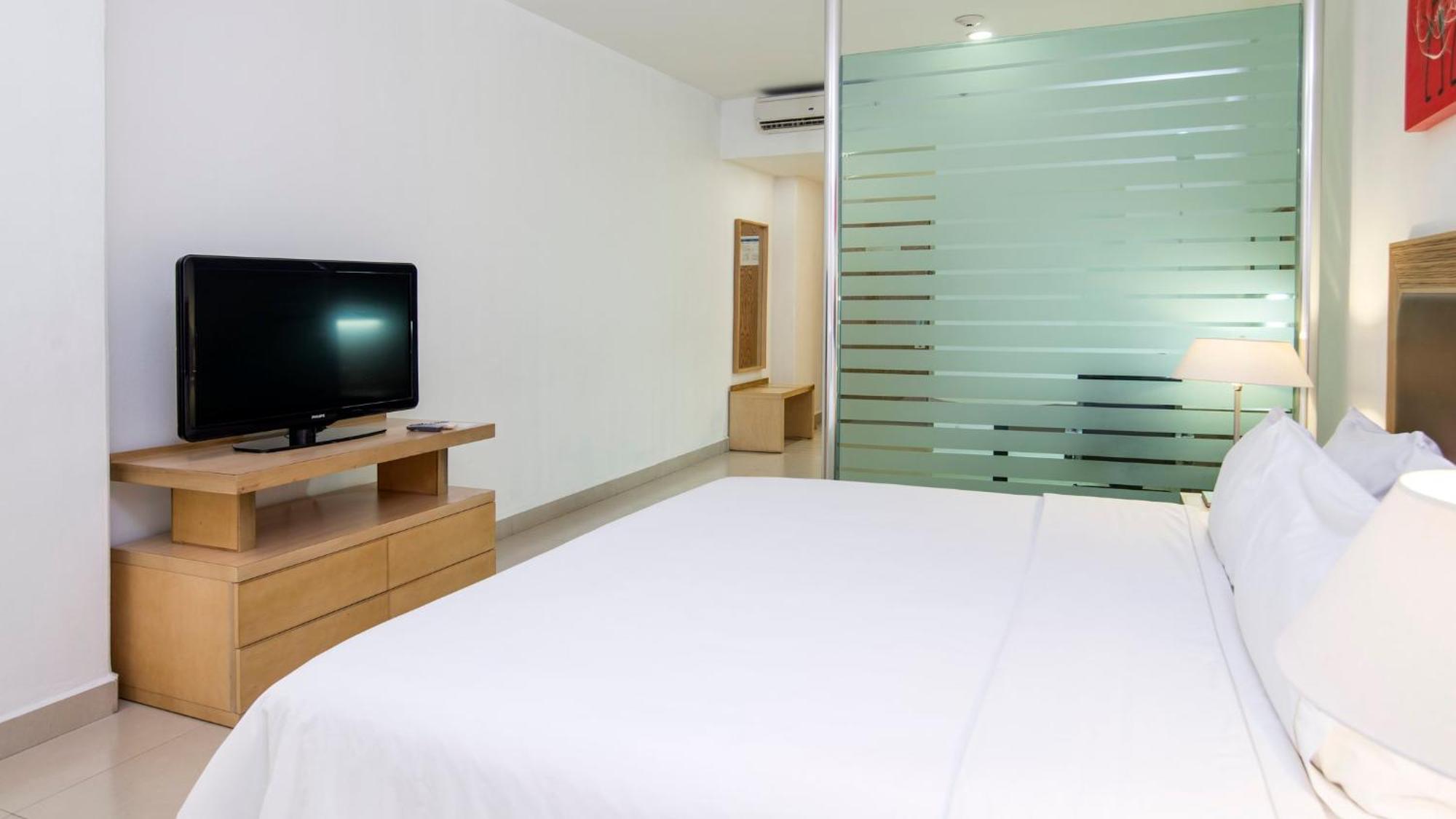 Holiday Inn Express Manzanillo By Ihg מראה חיצוני תמונה