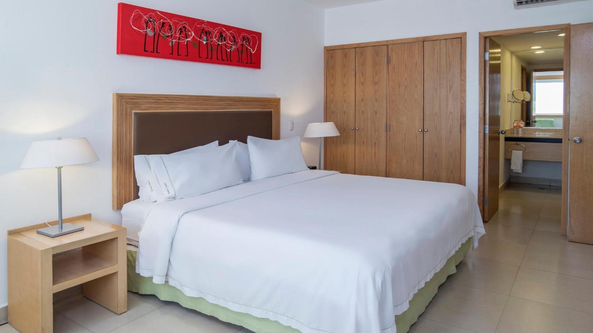 Holiday Inn Express Manzanillo By Ihg מראה חיצוני תמונה
